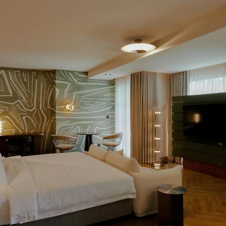 Hotel Sapin กรุงเทพมหานคร ภายนอก รูปภาพ